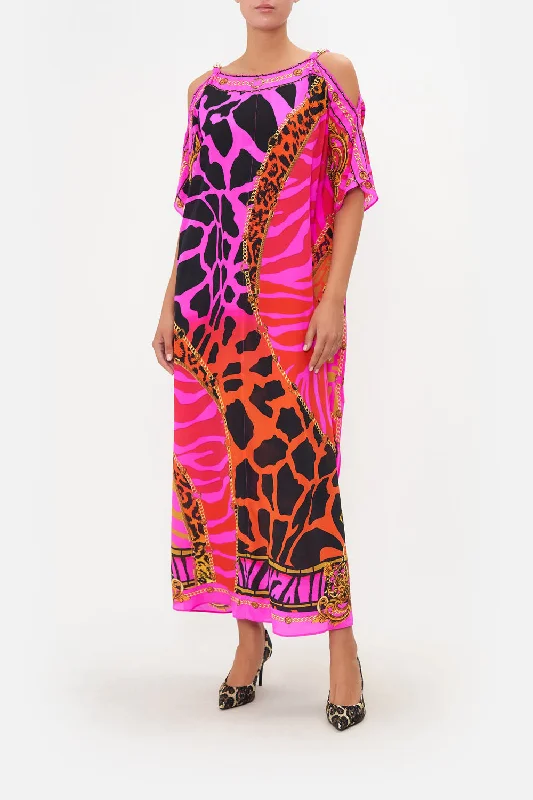 SLIM KAFTAN WITH HARDWARE ALWAYS CHANGE YOUR SPOTS Open-back unclassified dresses