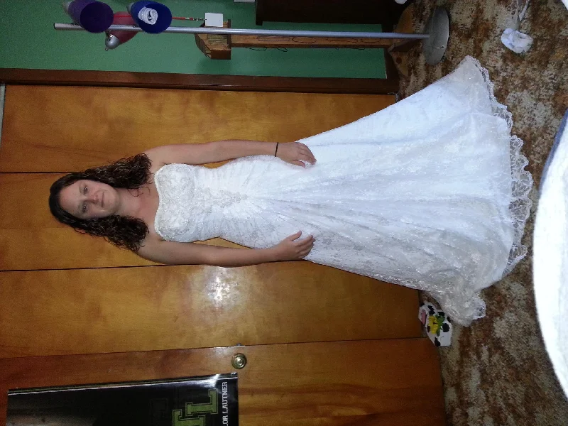 David's Bridal Engagement unclassified dresses