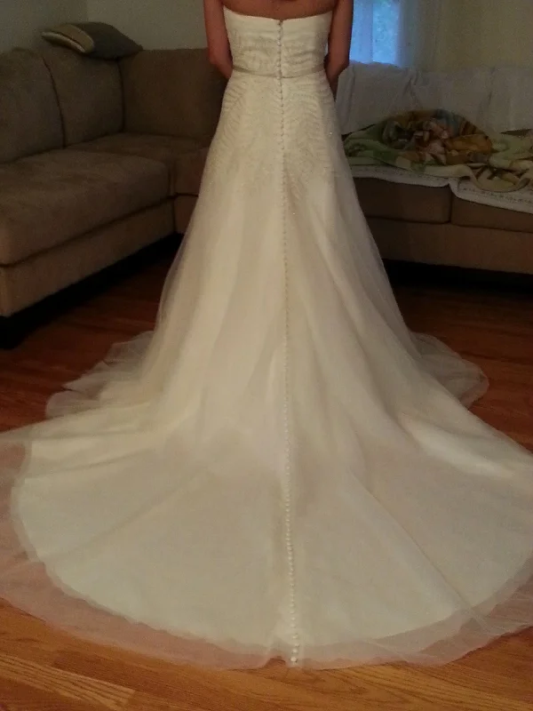 Vera Wang Organza Gown with Fern Embroidery and Net Overlay Lightweight unclassified dresses